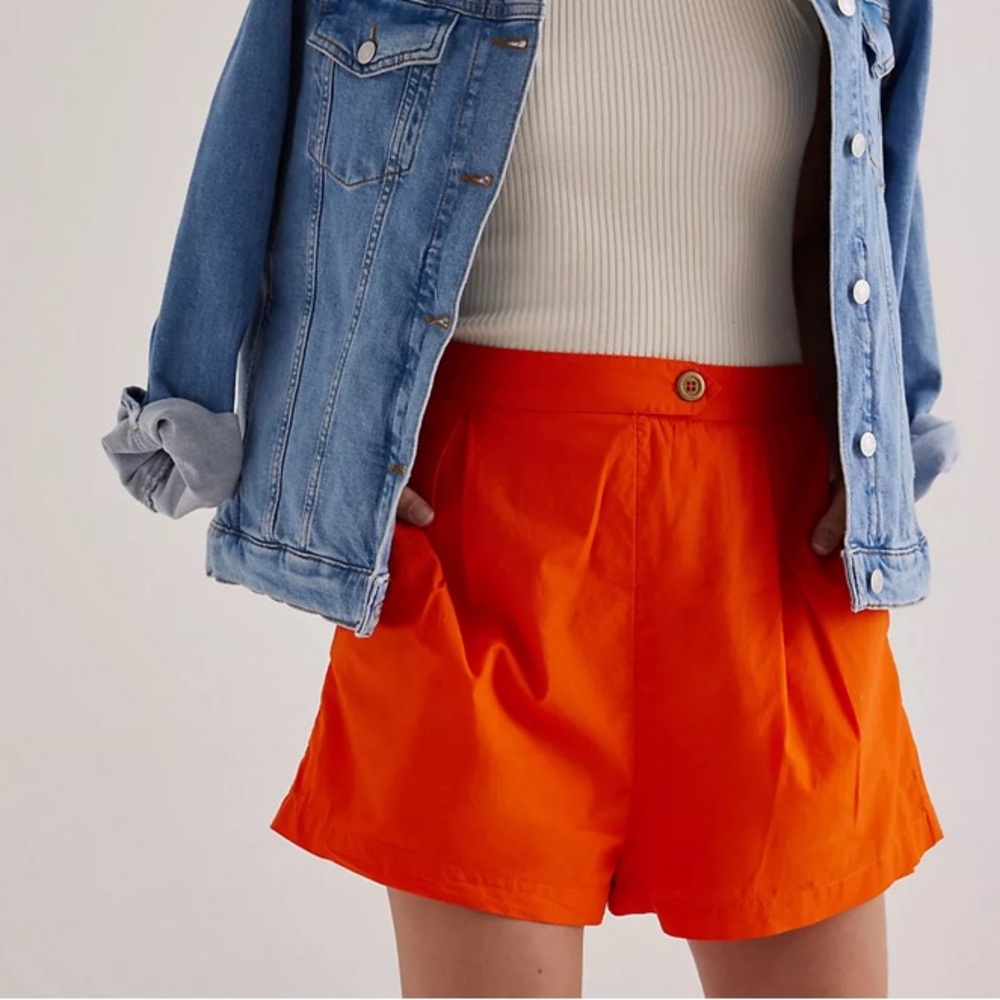 EUC! Orange pleated anthropology shorts